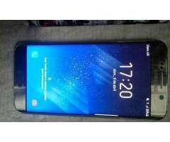 Vendo Samsung Galaxy s6 edge con Detalles en pantalla