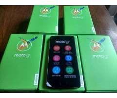motorola G5 nuevo en caja liberado sellado con garantía &#x24;5500 solo vendo NONO PERMUTO PO