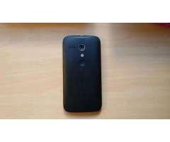 Motorola Moto G 1era Generación con fundas y carcasas incluidas.