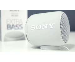 Sony SRSXB10 Extra Bass Bluetooth&#x2f;NFC&#x2f;IPX5
