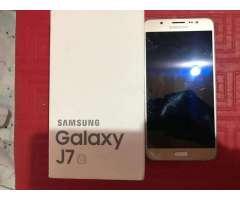 Samsung Galaxy J7 - Claro - Usado