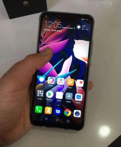 Celular Huawei Mate20Lite libre 4g impecable estado más case protector de regalo y glass... Celular Huawei Mate20Lite libre 4g impecable estado más case protector de regalo y glass...