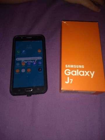 Samsung J7 Samsung J7