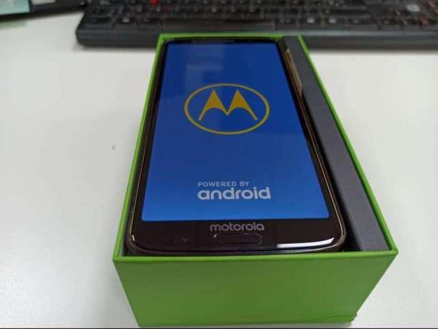 Moto G6 Plus - 64 gb Moto G6 Plus - 64 gb