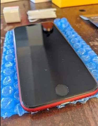 Iphone 8 red 64gb Iphone 8 red 64gb